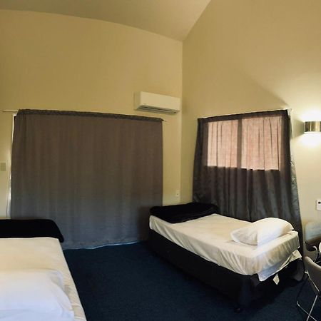 Rayland Epsom Motel Окленд Екстер'єр фото